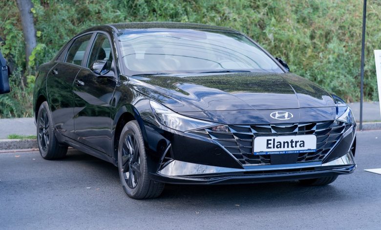 Hyundai Elantra price in Pakistan 2023